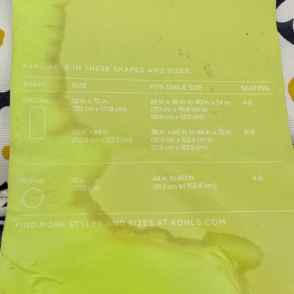 Kohl's Celebrate Spring Together Vinyl Tablecloth 70in Round Blue White Flowers - Picture 5 of 7